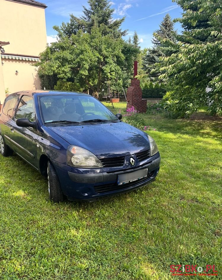 2006' Renault Clio photo #5