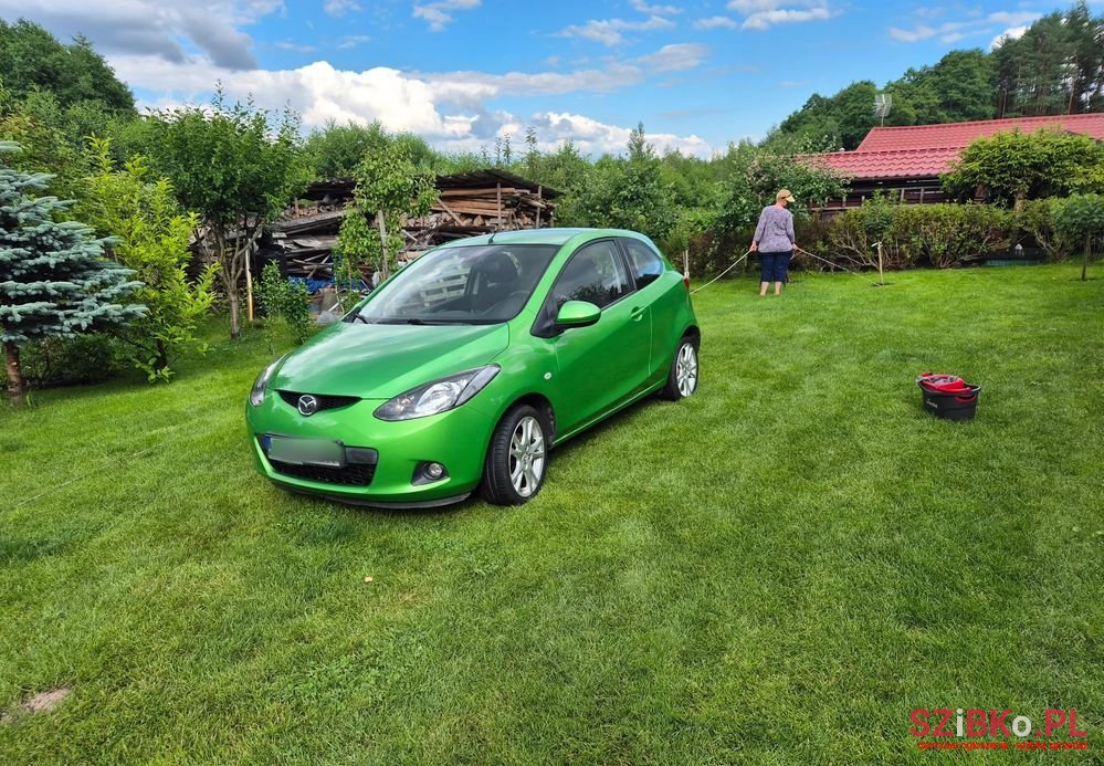 2008' Mazda 2 photo #2