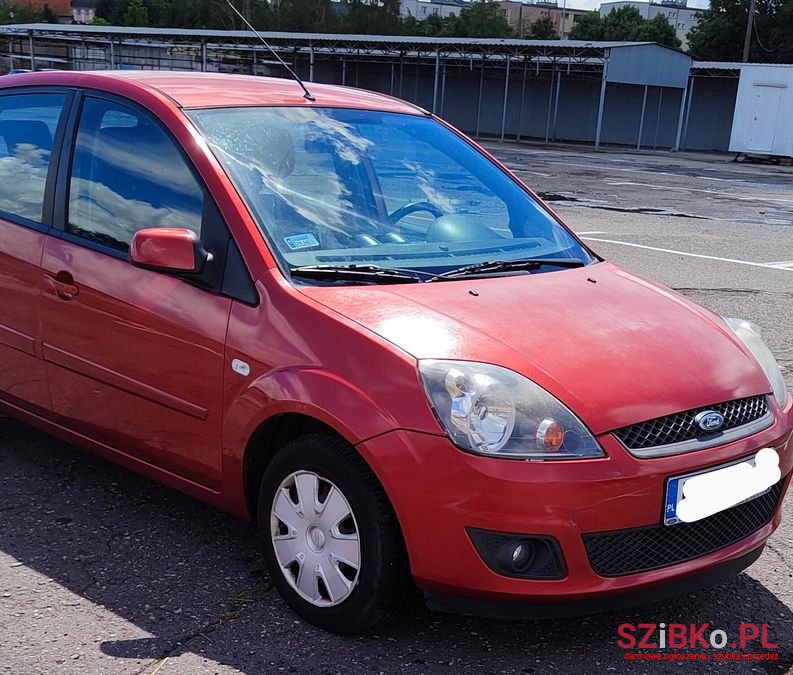 2007' Ford Fiesta photo #3