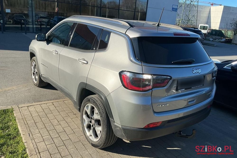 2019' Jeep Compass photo #3
