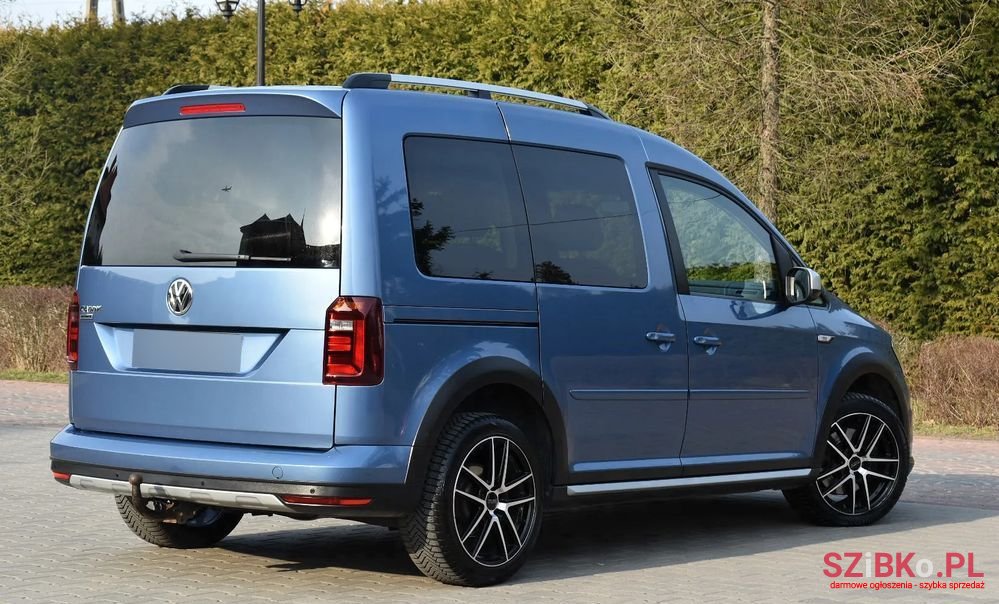2019' Volkswagen Caddy 2.0 Tdi Alltrack Dsg photo #4
