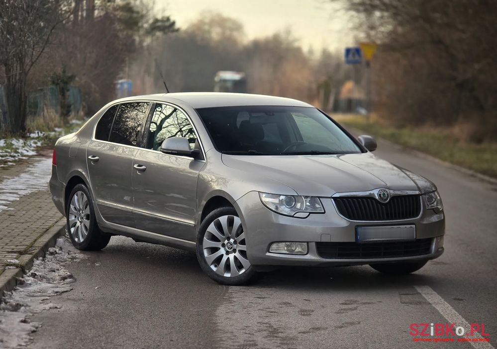 2009' Skoda Superb 2.0 Tdi Ambition Dsg photo #1