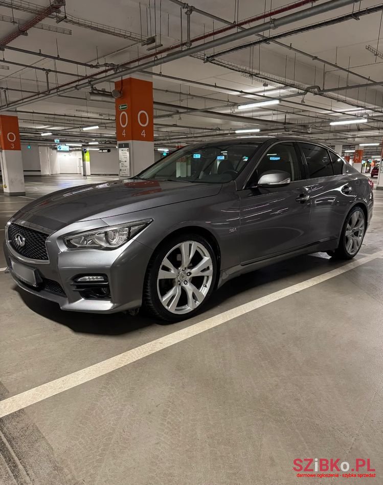 2017' Infiniti Q50 photo #4
