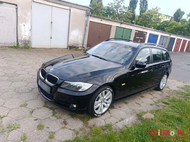 2008' BMW 3 Series 320I photo #1