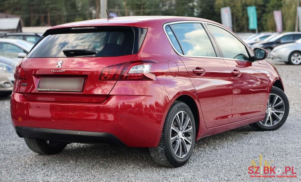 2013' Peugeot 308 photo #2