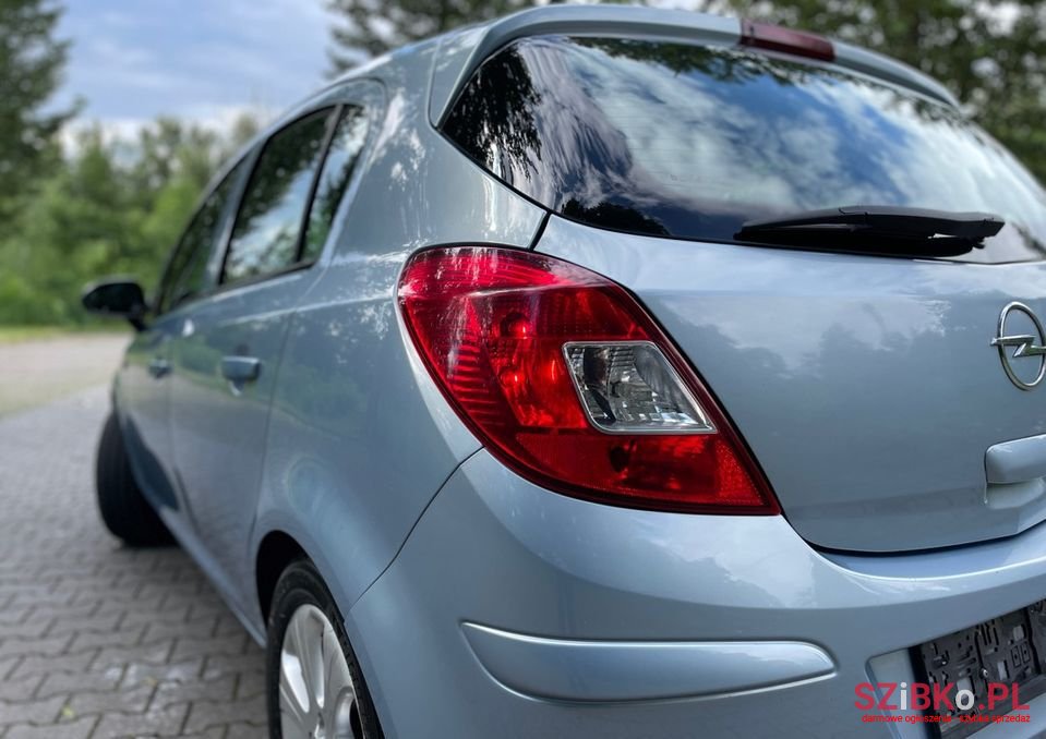 2008' Opel Corsa photo #5