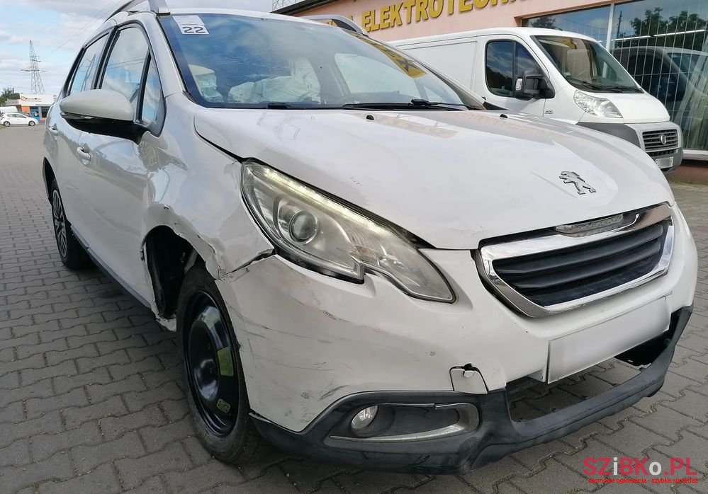 2015' Peugeot 2008 photo #2