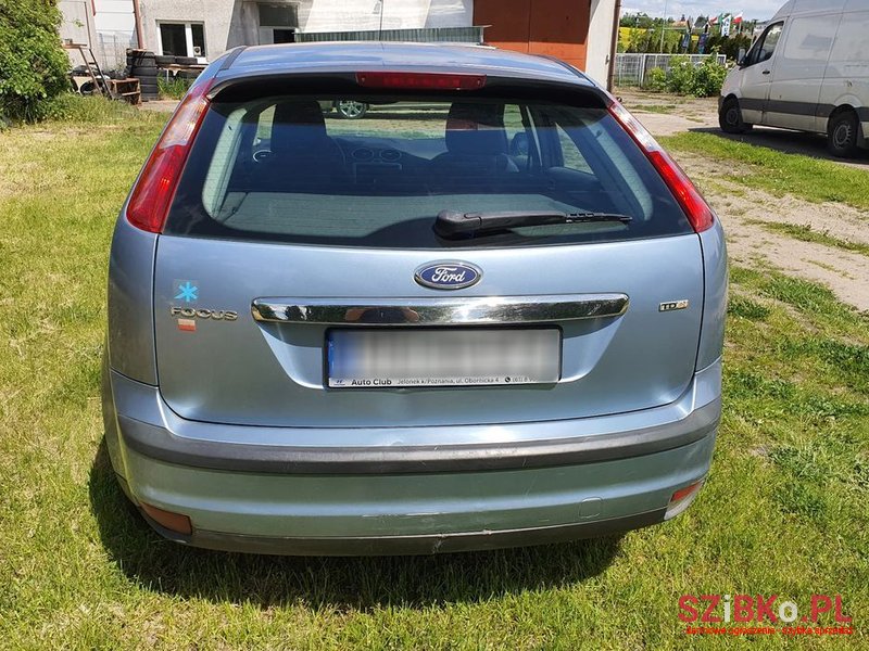 2005' Ford Focus 1.6 Tdci Fx Gold photo #3
