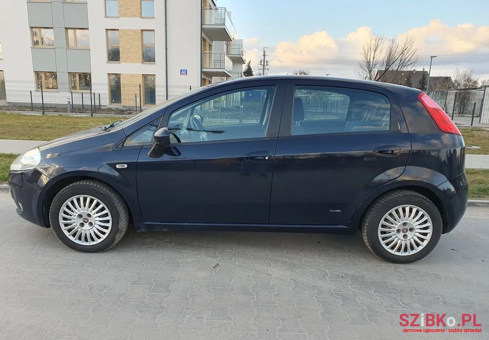 2008' Fiat Grande Punto photo #5