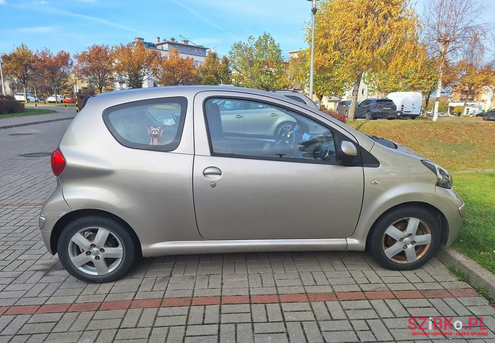 2008' Toyota Aygo photo #4