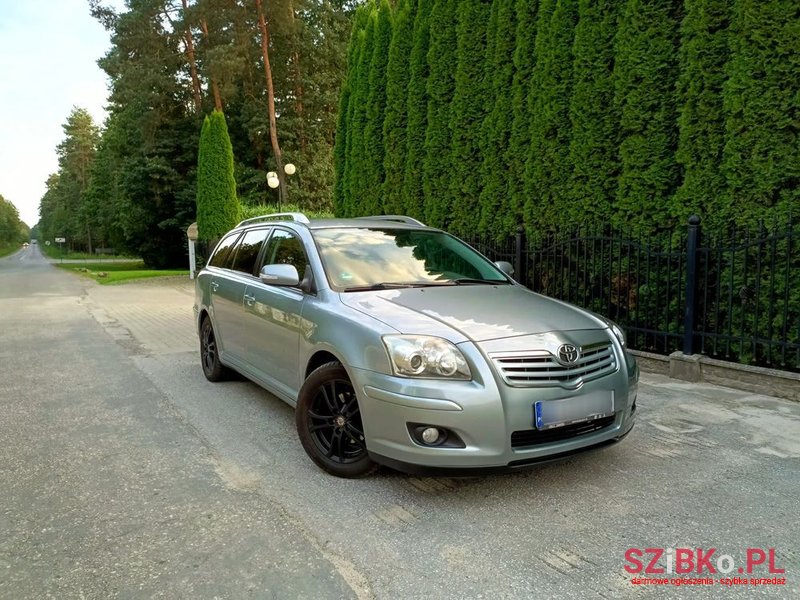 2008' Toyota Avensis 1.8 Vvt-I photo #2