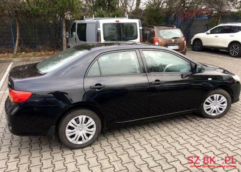 2009' Toyota Corolla photo #1