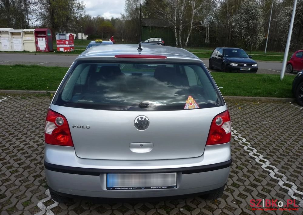 2003' Volkswagen Polo photo #6