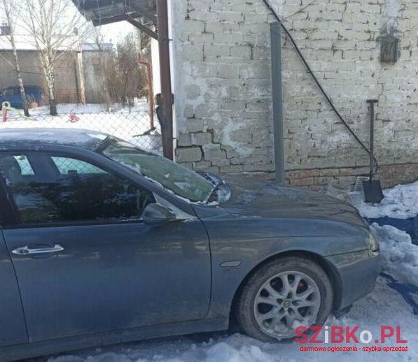 2004' Alfa Romeo 156 photo #1