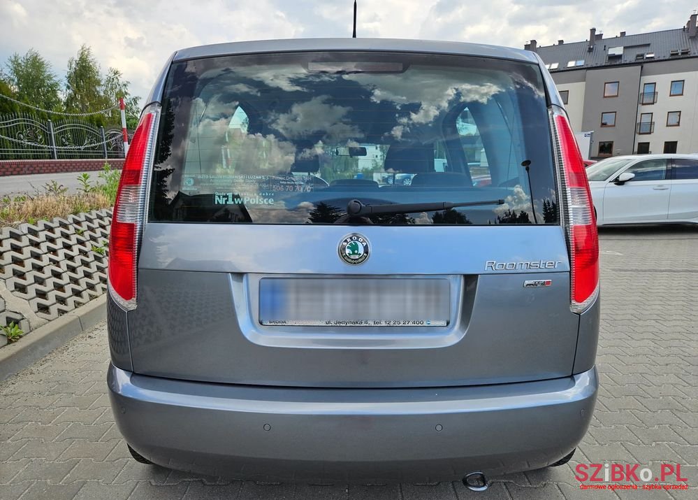 2011' Skoda Roomster 1.2 Tsi Style photo #4