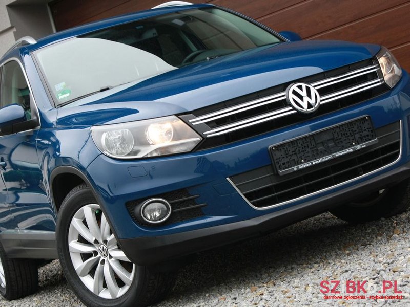 2012' Volkswagen Tiguan photo #3