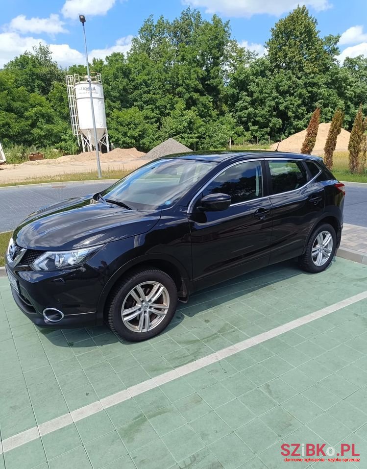 2015' Nissan Qashqai 1.5 Dci N-Tec photo #5