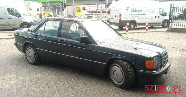 1991' Mercedes-Benz 190 photo #1