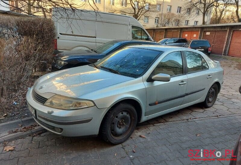 2004' Renault Laguna photo #1