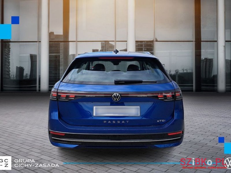 2024' Volkswagen Passat photo #4
