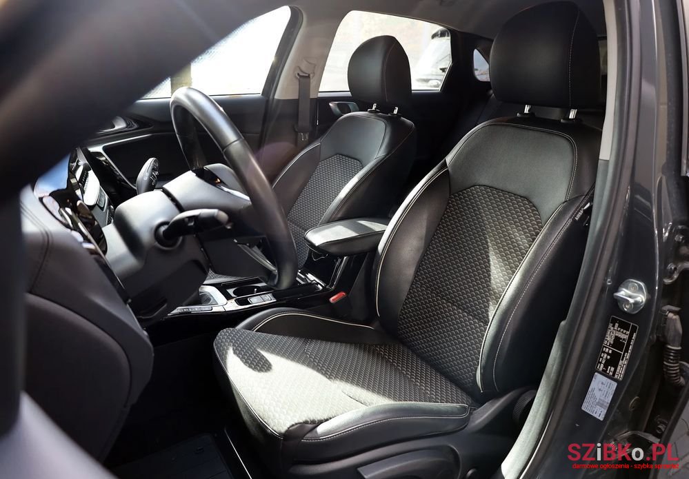 2023' Kia Ceed 1.5 T-Gdi L photo #6