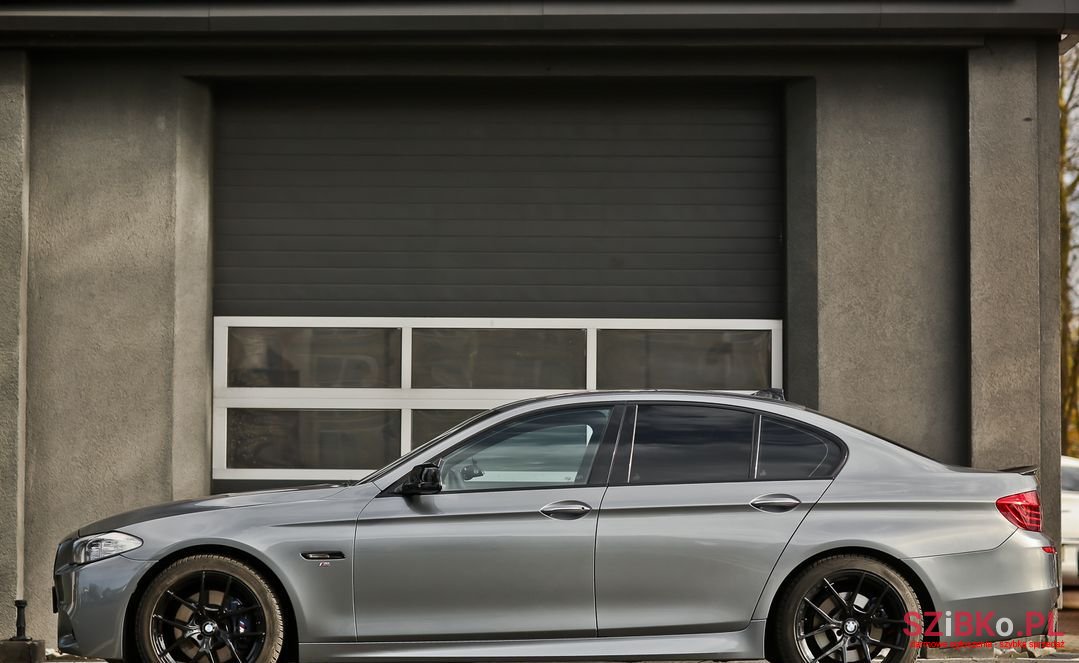 2011' BMW Seria 5 photo #3