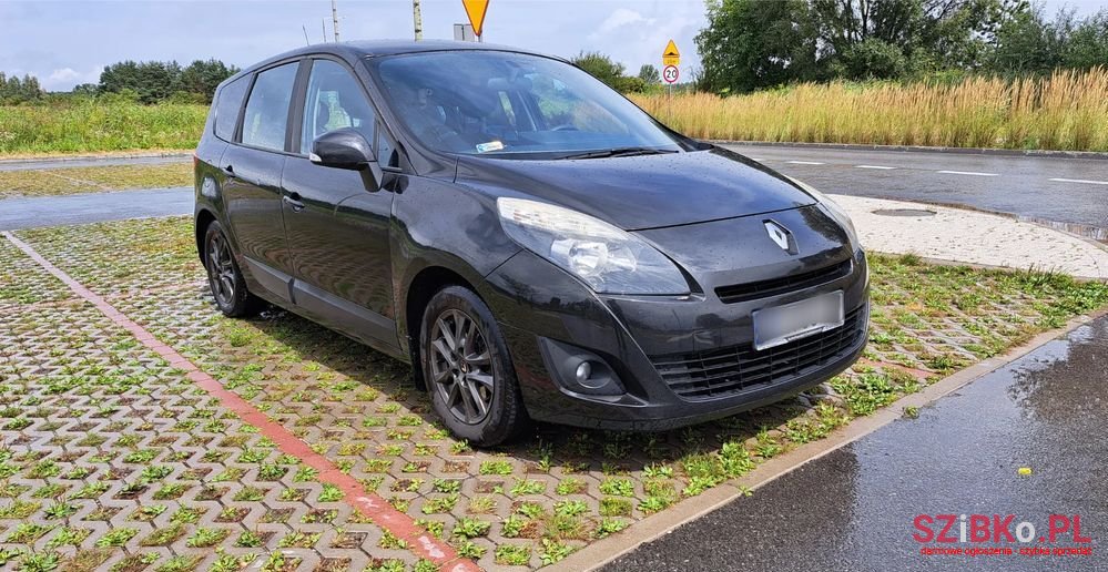 2009' Renault Grand Scenic photo #1