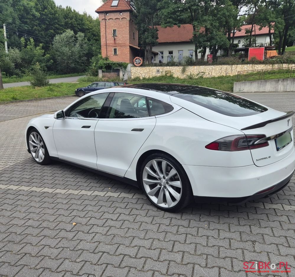 2013' Tesla Model S 60 photo #2