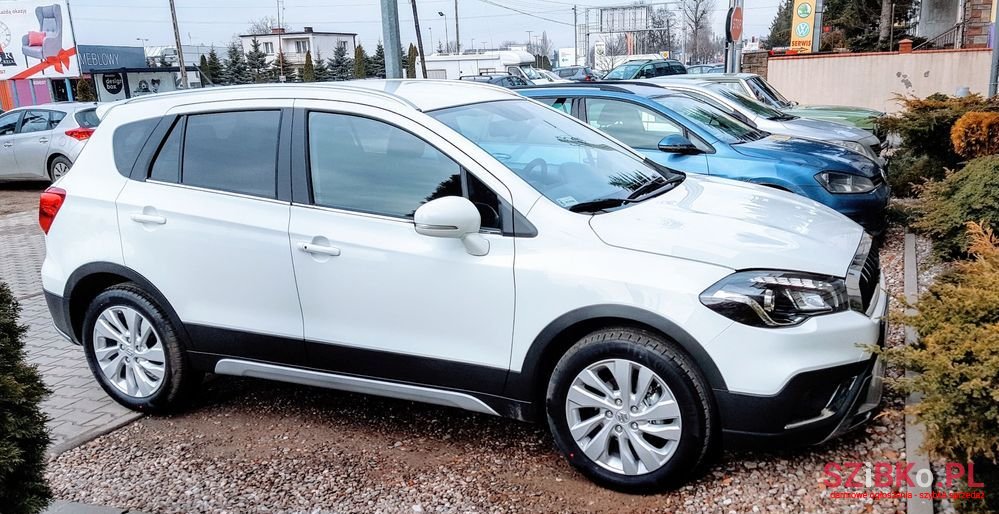 2018' Suzuki SX4 S-Cross 1.0 T Premium photo #3