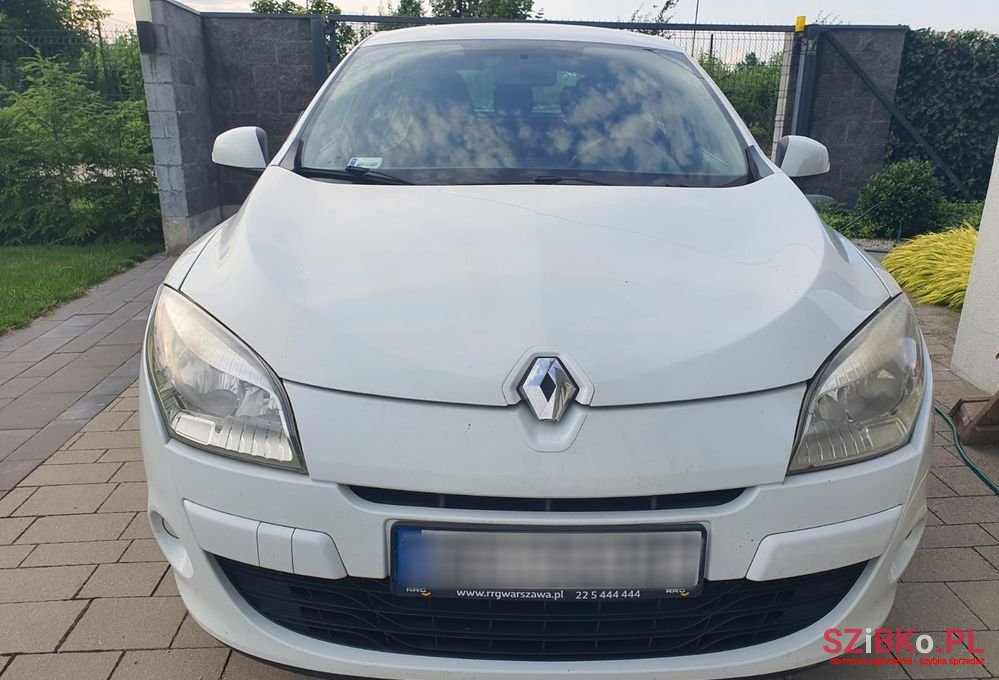2009' Renault Megane photo #6
