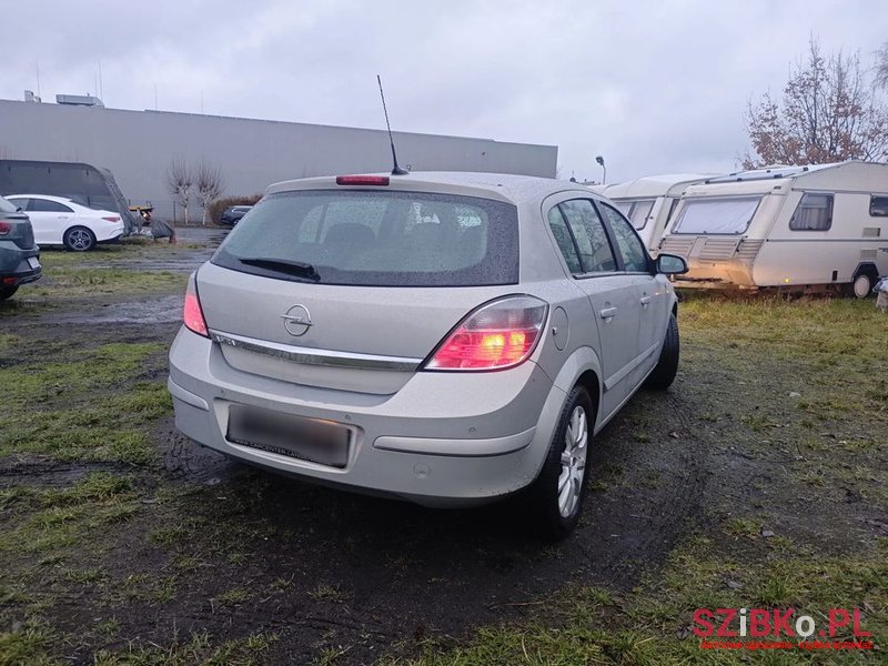 2008' Opel Astra 1.6 Navi photo #6