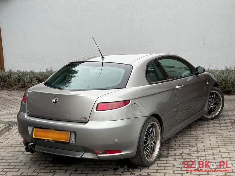 2009' Alfa Romeo GT 1.8Ts Impression photo #4