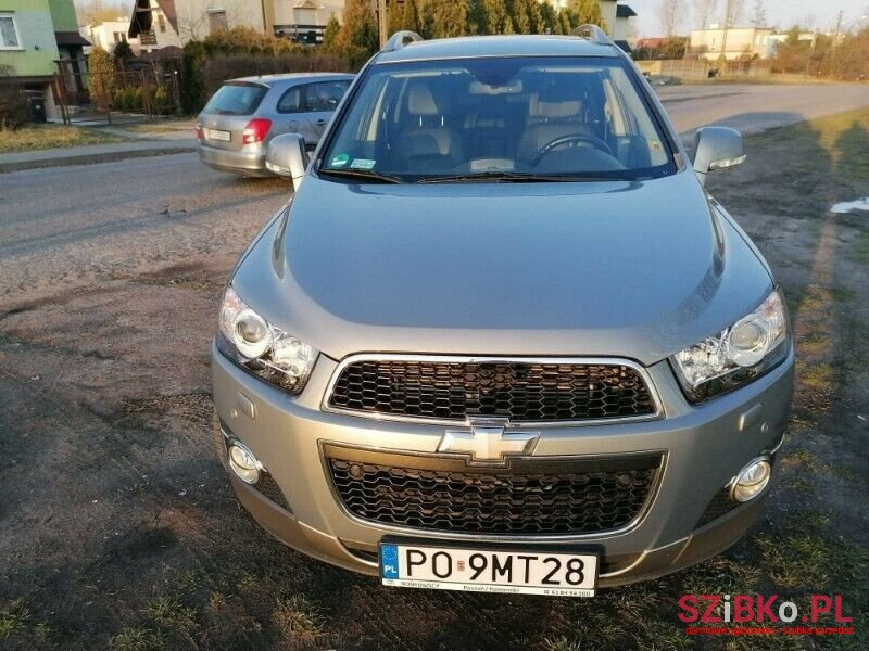 2013' Chevrolet Captiva photo #3