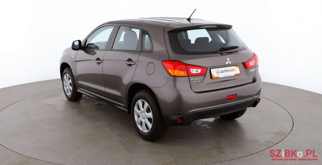 2013' Mitsubishi ASX photo #3
