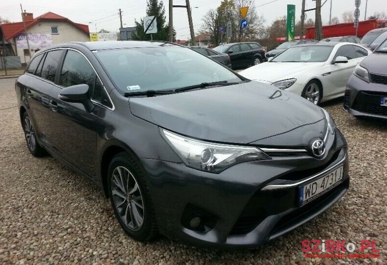 2017' Toyota Avensis photo #1