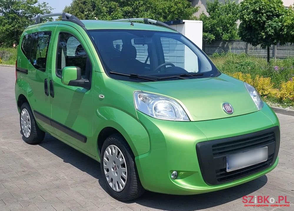 2010' Fiat Qubo photo #3