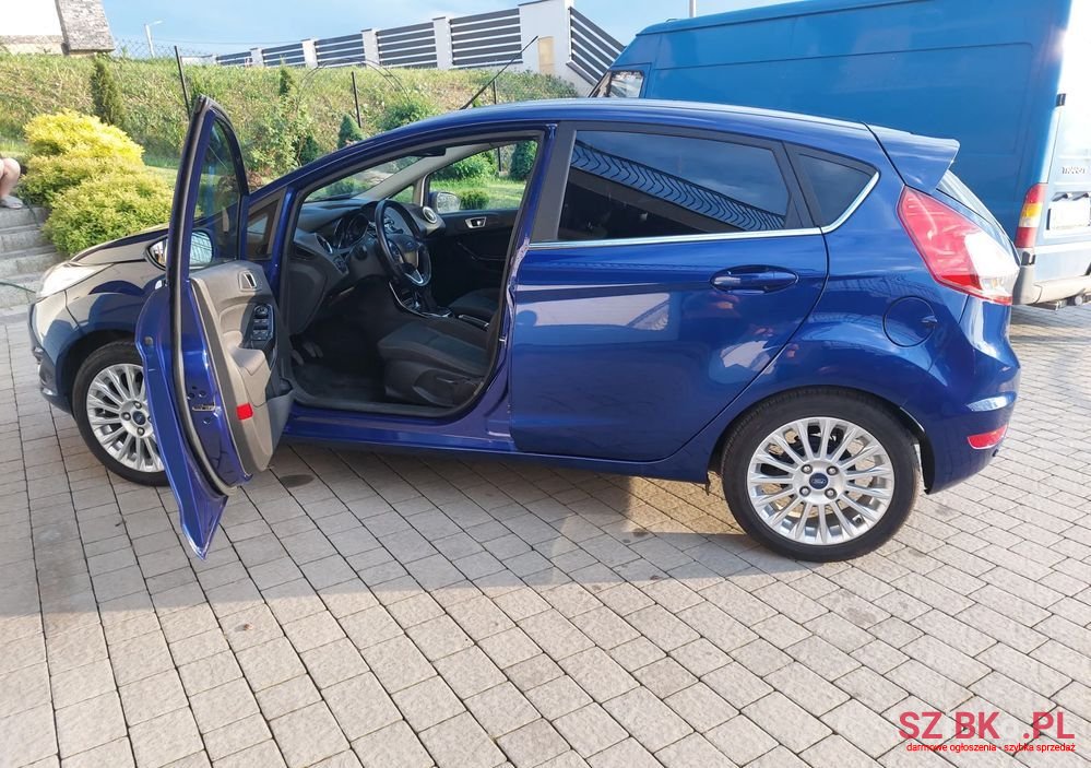 2014' Ford Fiesta 1.25 Titanium photo #6