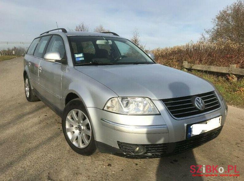 2005' Volkswagen Passat photo #1