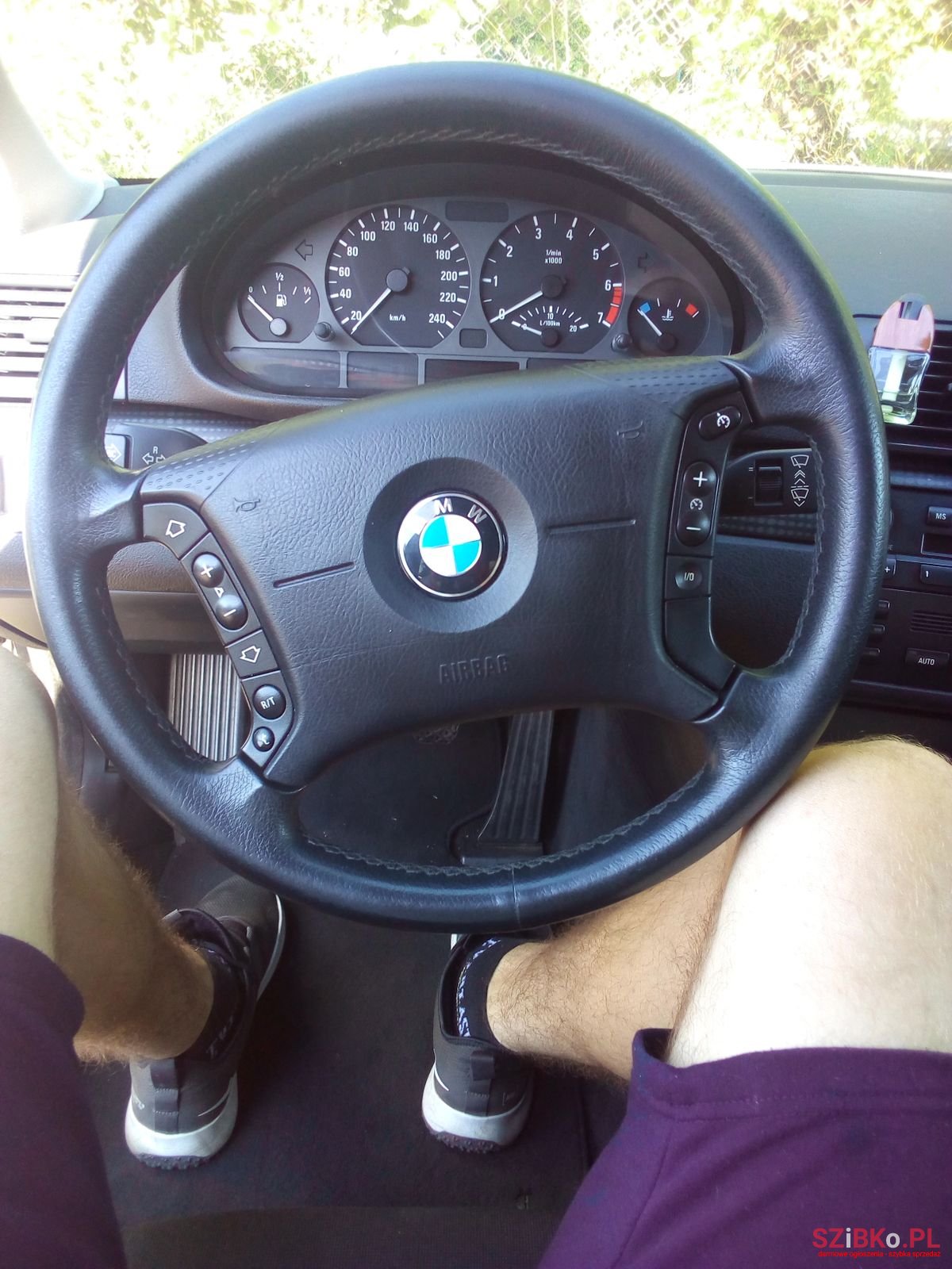 2002' BMW 318 E46 photo #2