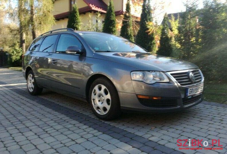 2007' Volkswagen Passat photo #1