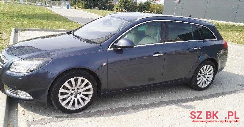 2009' Opel Insignia photo #1