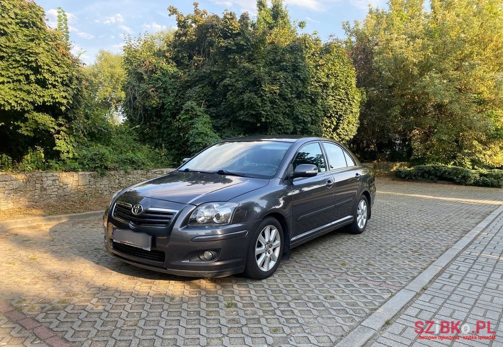2008' Toyota Avensis 1.8 Vvt-I Sol photo #2