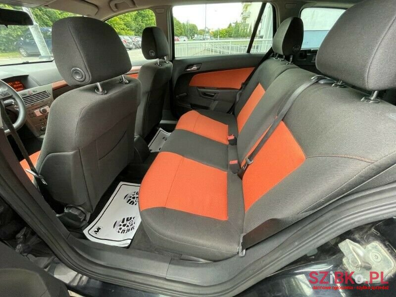 2005' Opel Astra photo #4