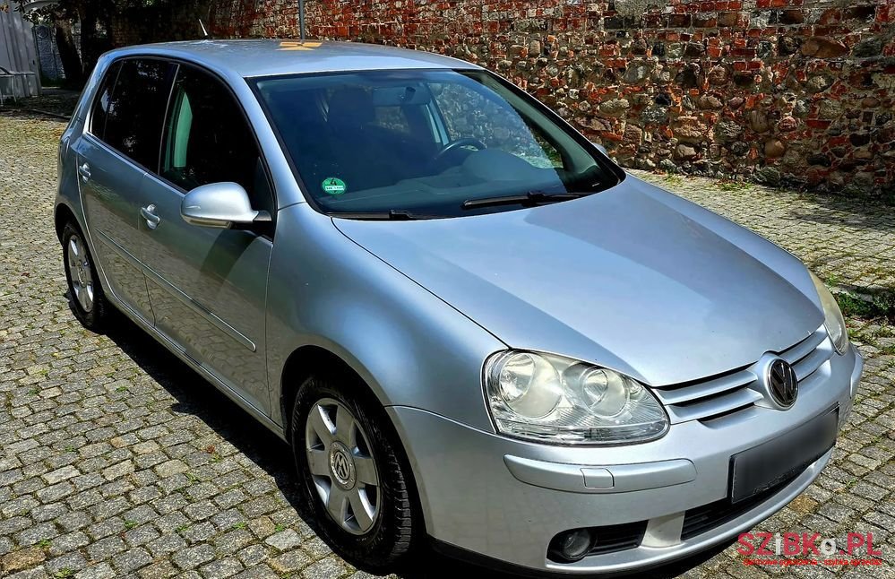 2006' Volkswagen Golf photo #6