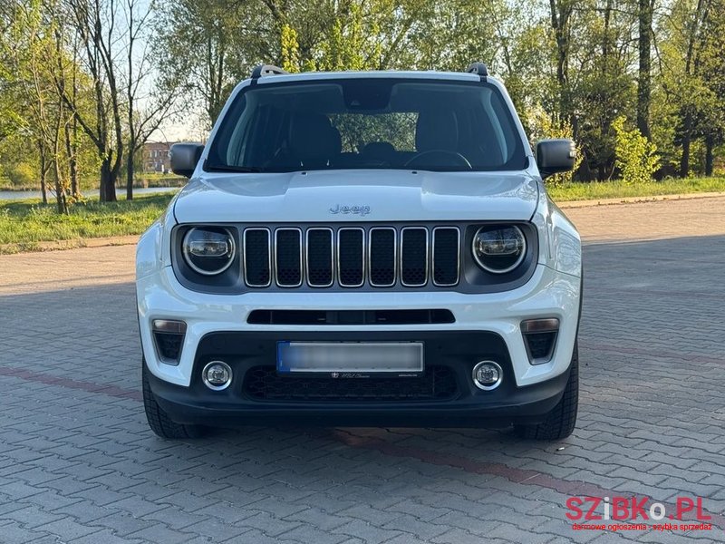 2019' Jeep Renegade photo #3