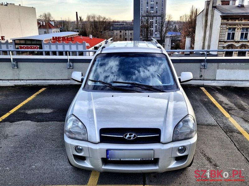 2007' Hyundai Tucson 2.0 Crdi Premium photo #5