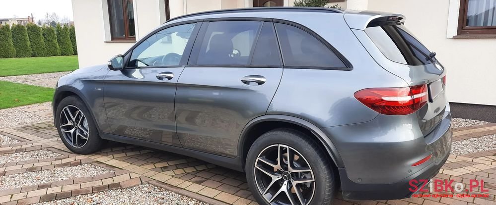 2017' Mercedes-Benz GLC photo #4