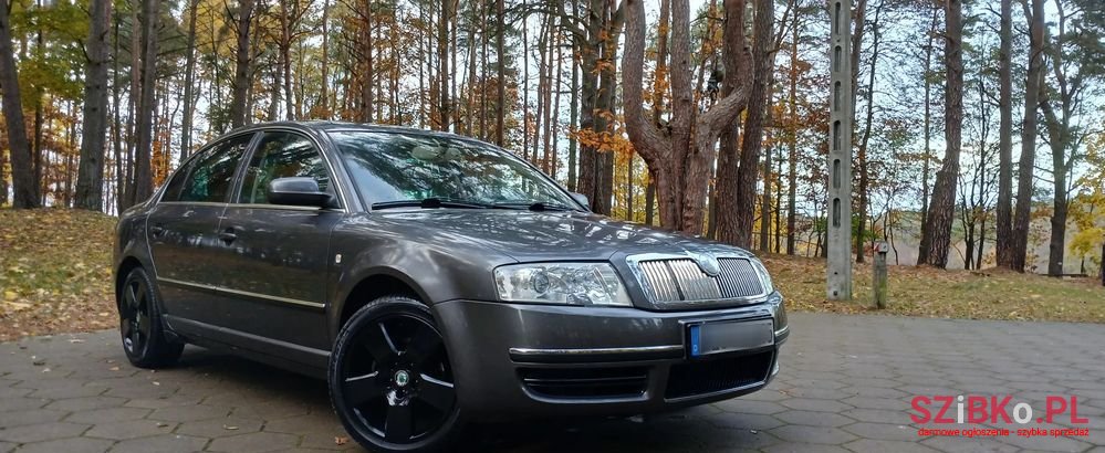 2005' Skoda Superb photo #3