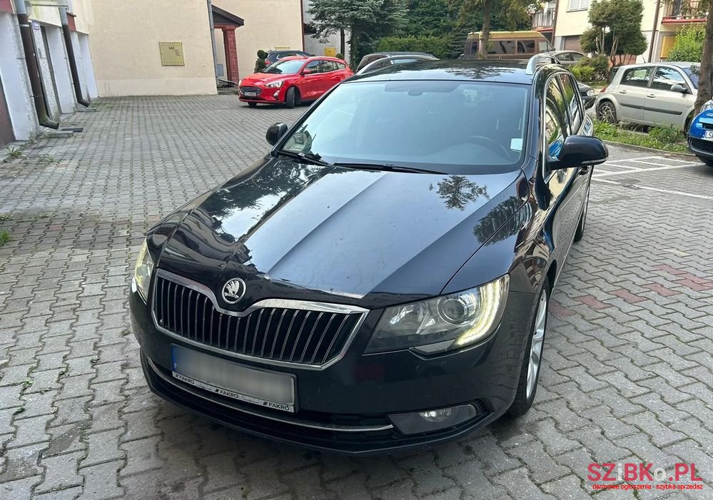 2014' Skoda Superb 2.0 Tdi Comfort photo #1