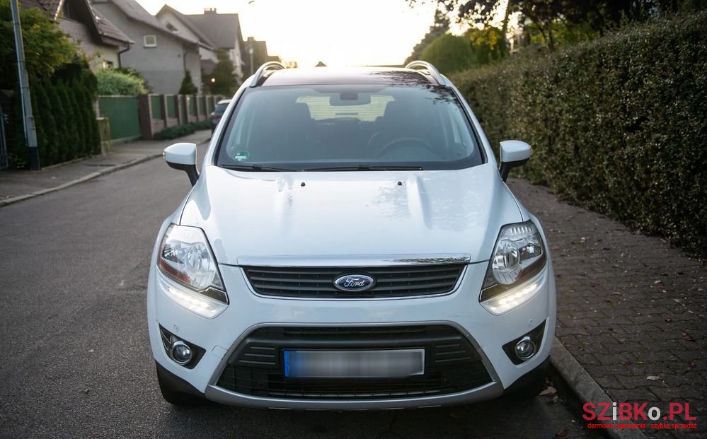 2011' Ford Kuga photo #2